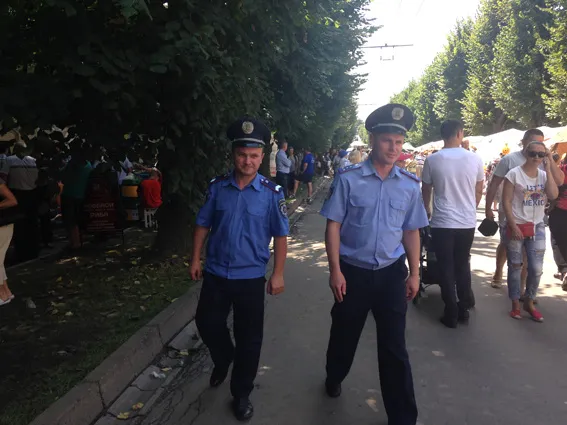 Петрівський ярмарок у Чернівцях пройшов без порушень громадського порядку — фото 1