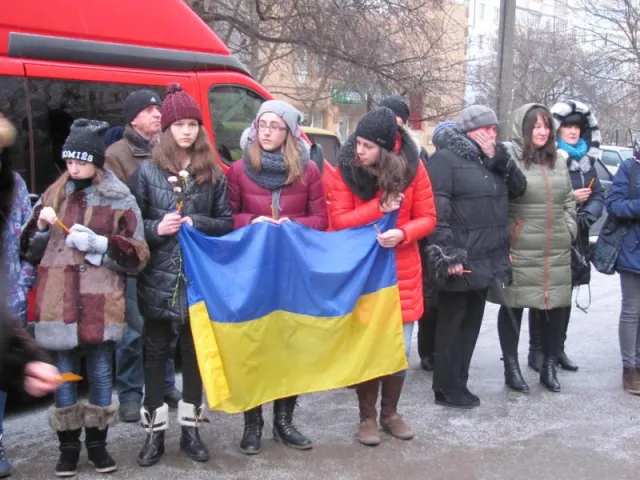 В останню путь провели Героя Владислава Трепка (фото) — фото 2