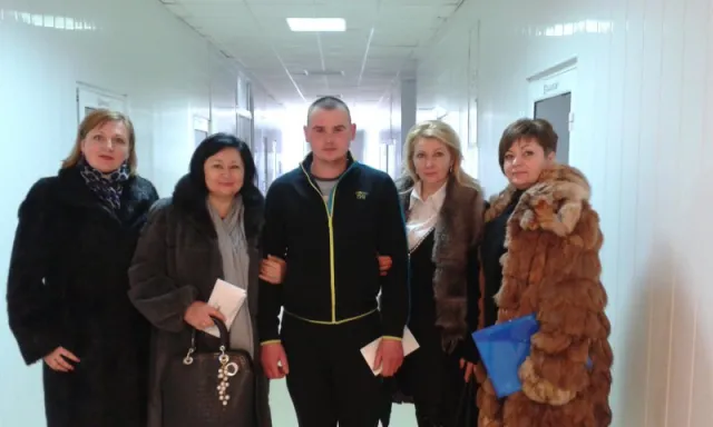 "Панські дрібнички" зібрали більше 10 тис. грн. для бійців АТО (фото) — фото 1