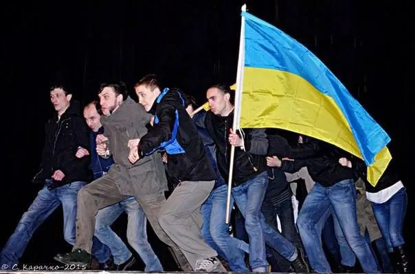 У Чернівцях презентували виставу "Революція гідності. Як то було." (фото) — фото 4