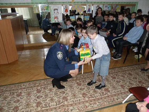 Буковинські даішники відвідали Оршівський дитячий будинок (фото) — фото 1