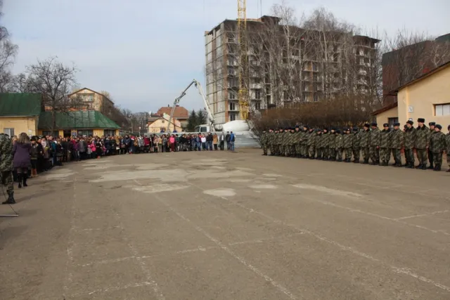 На Буковину з зони АТО повернулися 173 прикордонники (фото) — фото 4