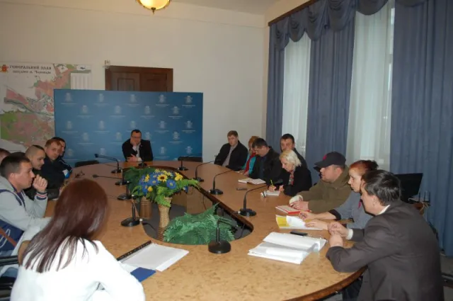 У Чернівцях вкотре говорили про порядок надання земельних ділянок учасникам АТО — фото 1