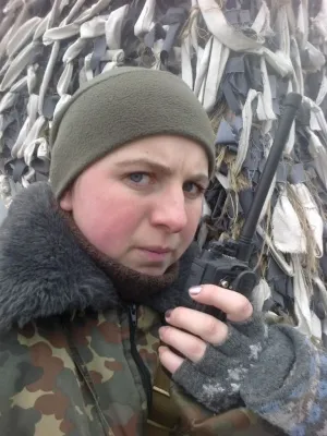 24-річна буковинка пішла добровольцем у зону АТО (фото) — фото 1