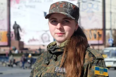 24-річна буковинка пішла добровольцем у зону АТО (фото) — фото 2