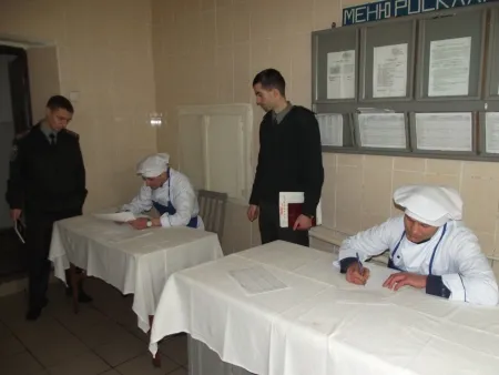 У Чернівецькій установі виконання покарань № 33 відбувся конкурс «Кращий кухар» (фоторепортаж) — фото 1