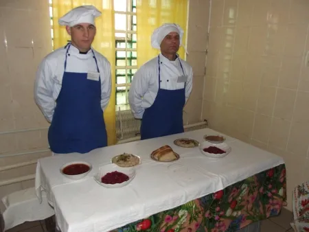У Чернівецькій установі виконання покарань № 33 відбувся конкурс «Кращий кухар» (фоторепортаж) — фото 7